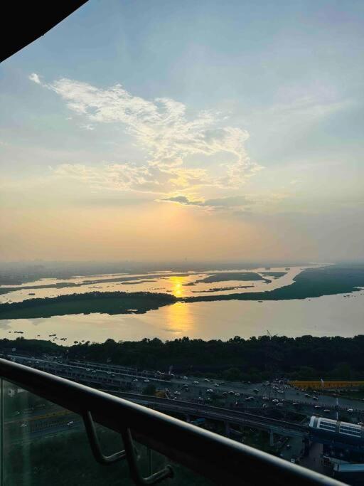 Cloud Stay@41St Floor Νόιντα Εξωτερικό φωτογραφία